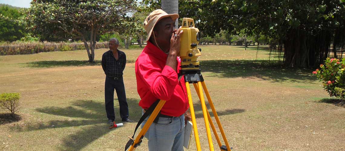 land surveyor