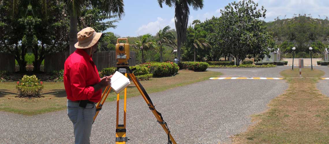 land surveyor